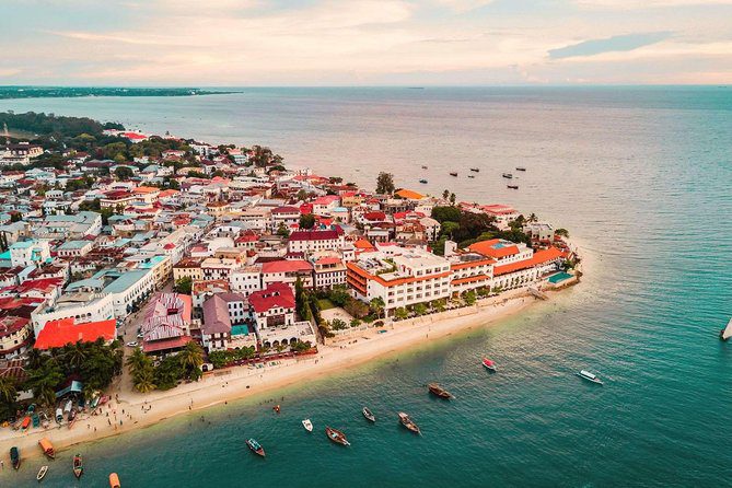 DAY 6 - Excursion Stone Town & Prison Island.